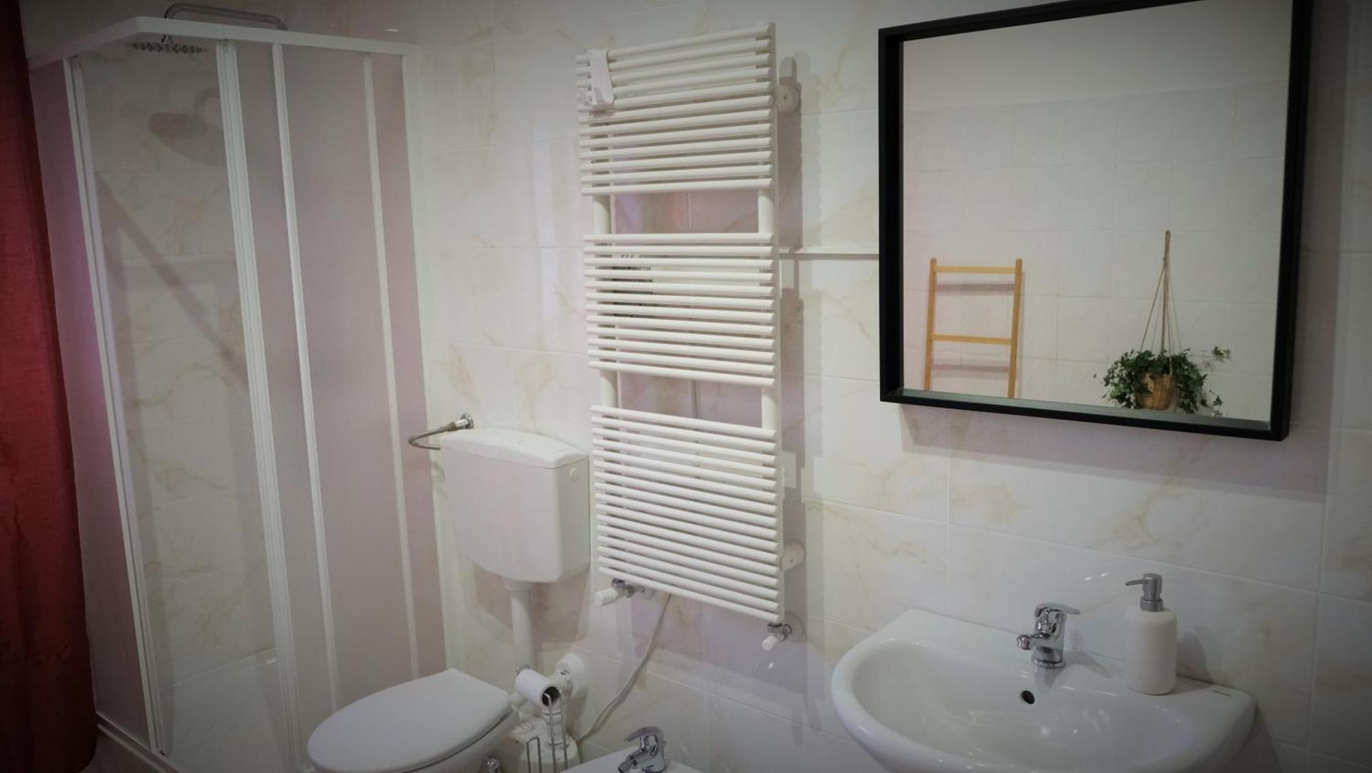 Kamila Guest House Bari Buitenkant foto